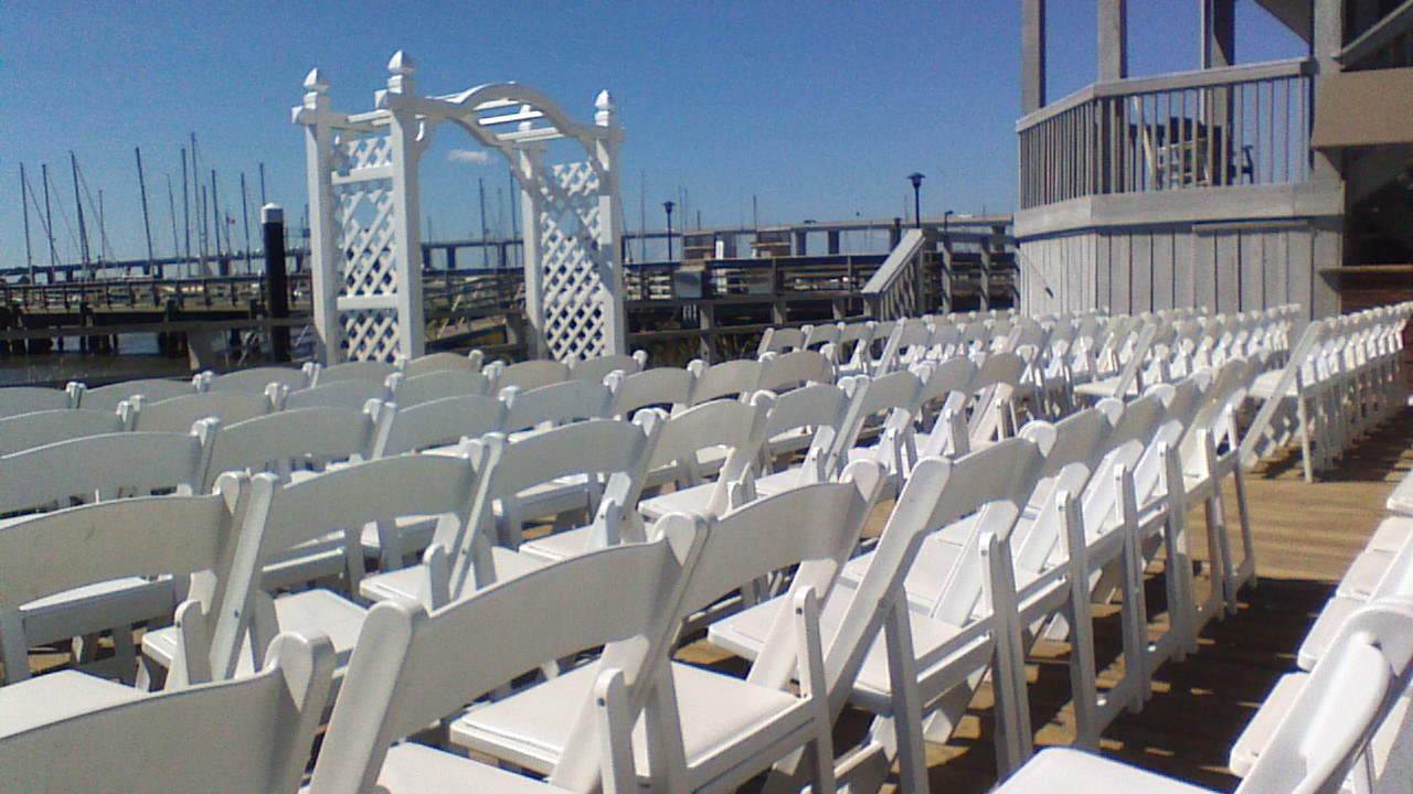 charleston yacht club flag room